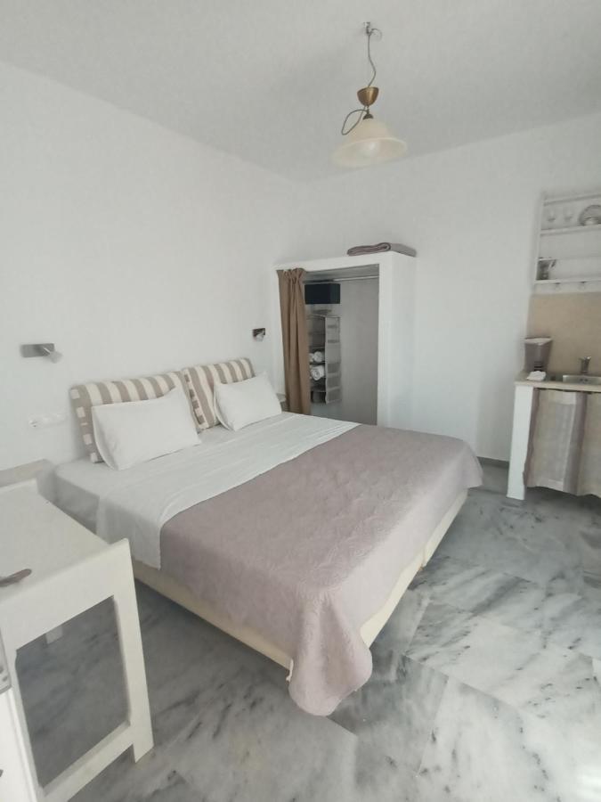 Agia Anna  Theofanis Studios מראה חיצוני תמונה