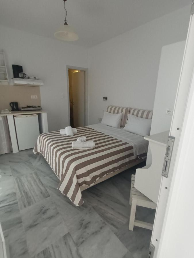 Agia Anna  Theofanis Studios מראה חיצוני תמונה