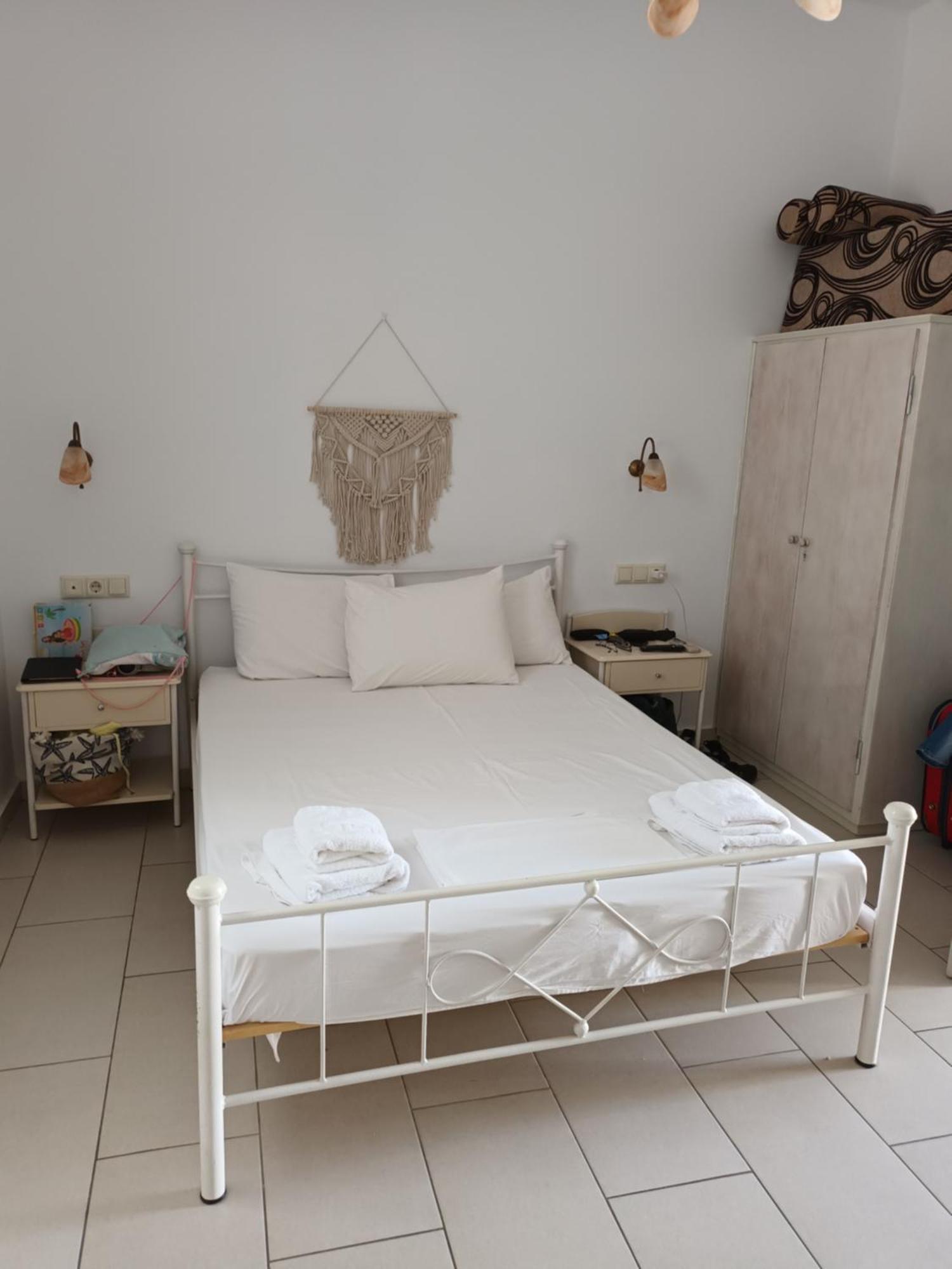 Agia Anna  Theofanis Studios מראה חיצוני תמונה